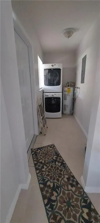 738 SW 5th Avenue Hallandale Beach, FL 33009