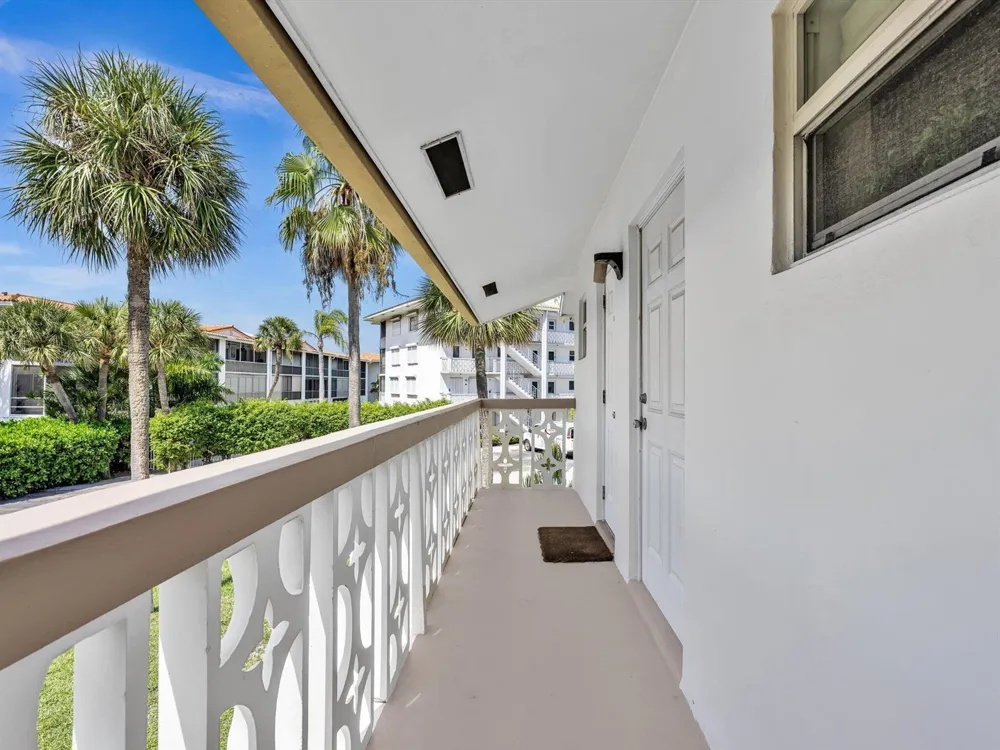 90 NE 19th Avenue #8 Deerfield Beach, FL 33441