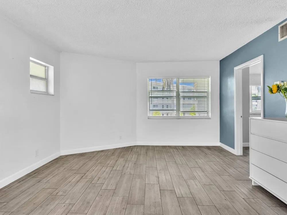 90 NE 19th Avenue #8 Deerfield Beach, FL 33441