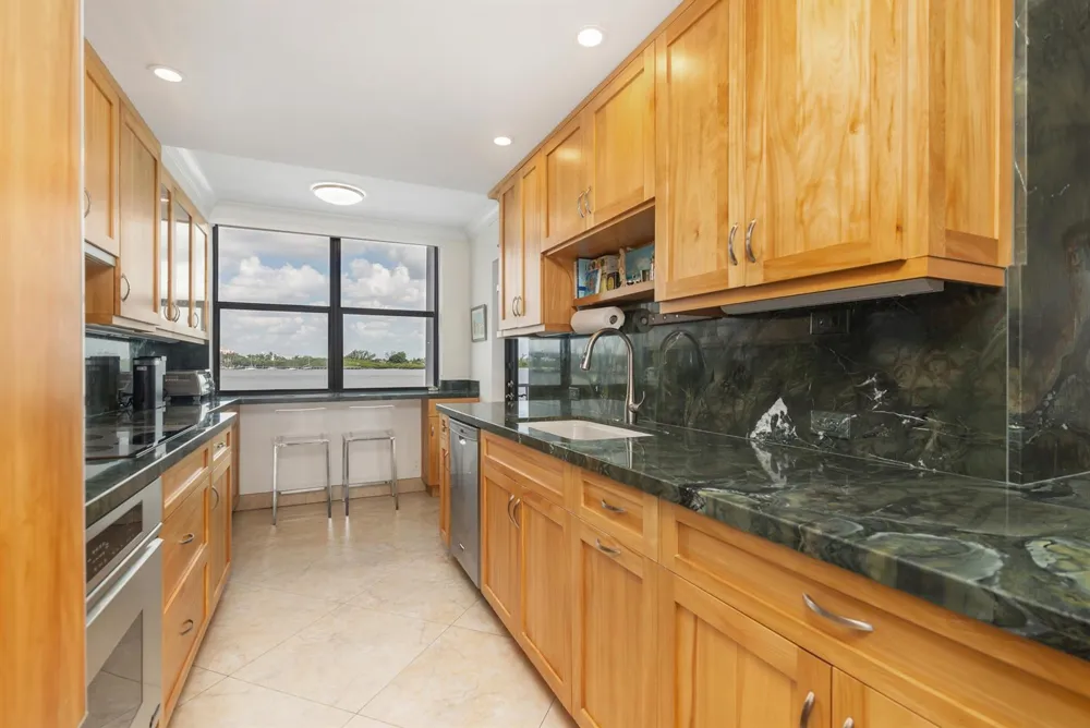 2860 S Ocean Boulevard #106 Palm Beach, FL 33480