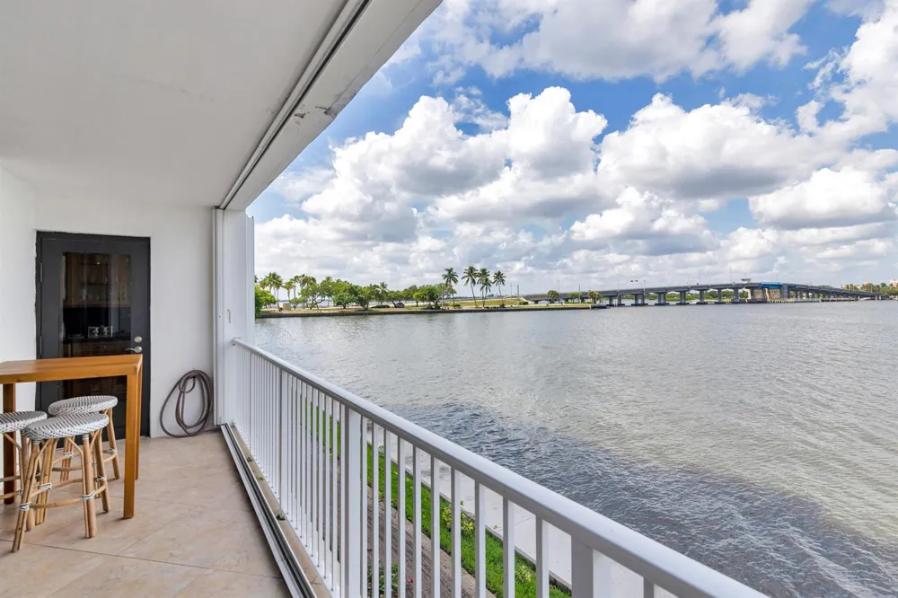 2860 S Ocean Boulevard #106 Palm Beach, FL 33480