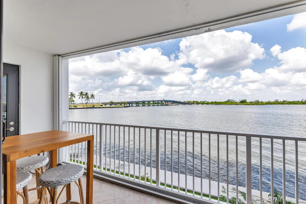 2860 S Ocean Boulevard #106 Palm Beach, FL 33480