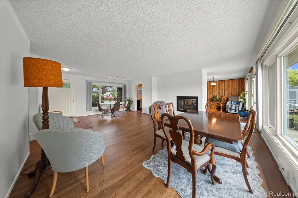 32515 Nottingham Knolls Farmington Hills City, MI 48334