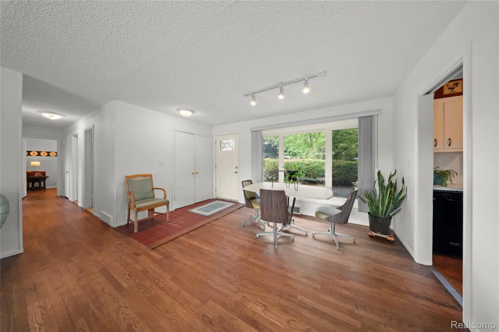 32515 Nottingham Knolls Farmington Hills City, MI 48334