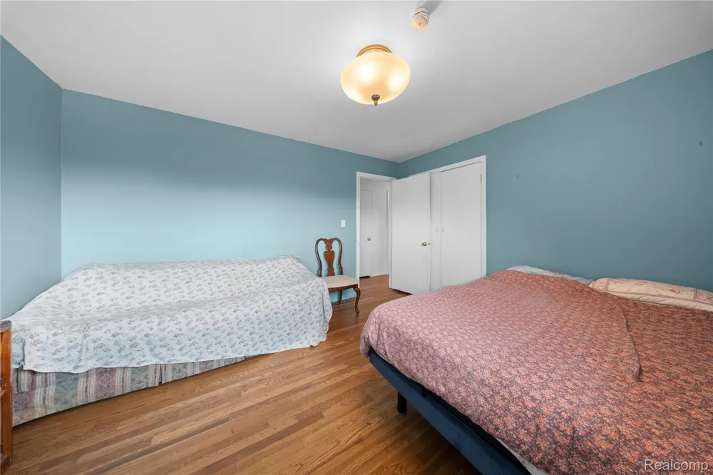32515 Nottingham Knolls Farmington Hills City, MI 48334