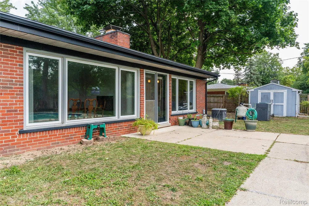 32515 Nottingham Knolls Farmington Hills City, MI 48334