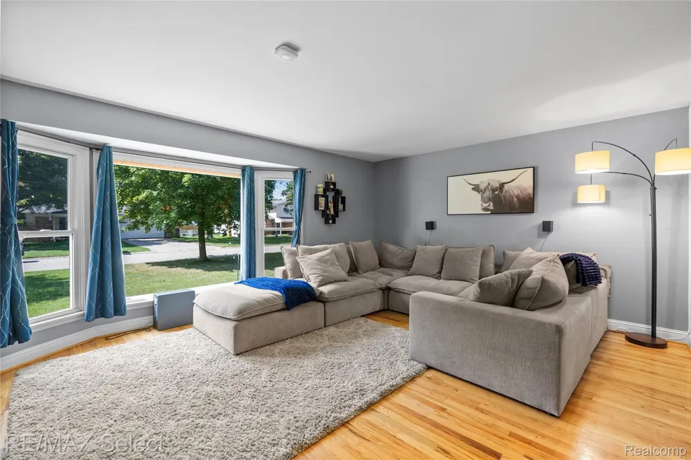 4317 Mount Vernon Pass Flint Charter Township, MI 48473