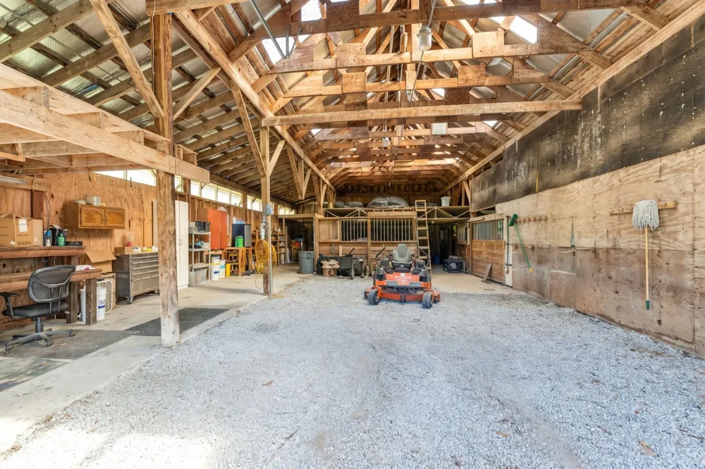 1359 Madison Creek Rd Goodlettsville, TN 37072