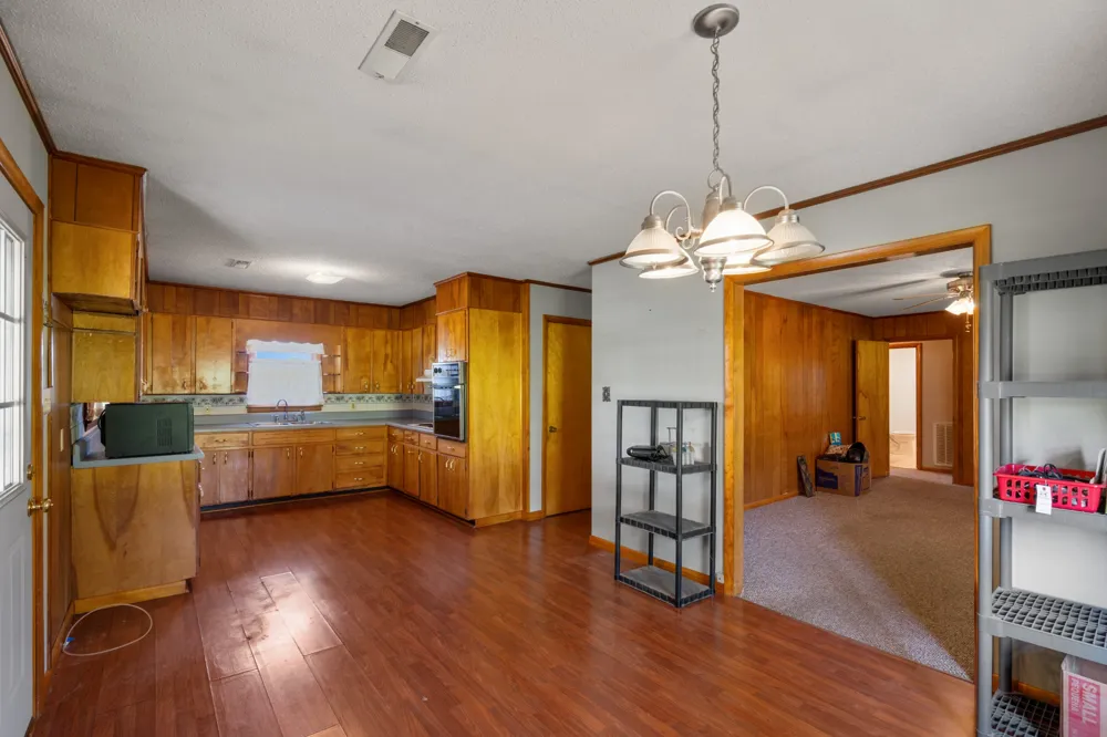 341 Horseshoe Bend Ln Elmwood, TN 38560
