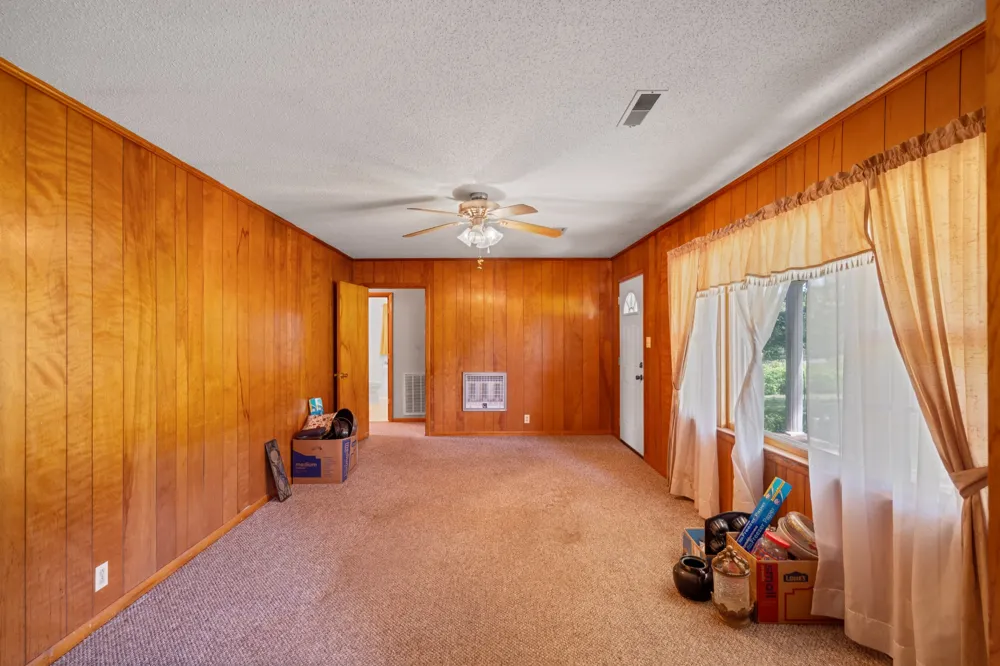 341 Horseshoe Bend Ln Elmwood, TN 38560