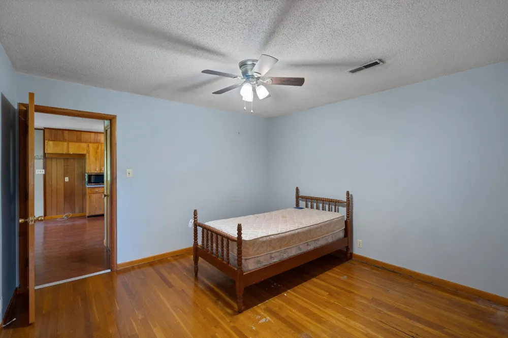341 Horseshoe Bend Ln Elmwood, TN 38560