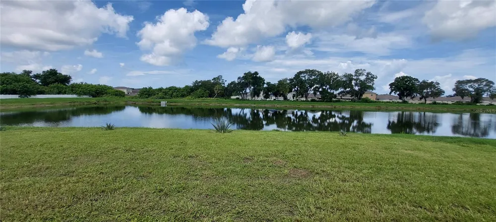 812 KINGS PINE COURT Ruskin, FL 33570