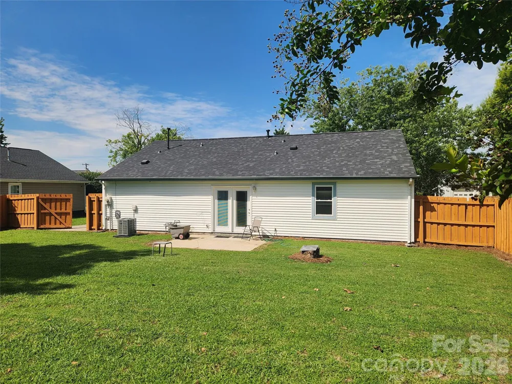 11318 Treebark Drive Pineville, NC 28134