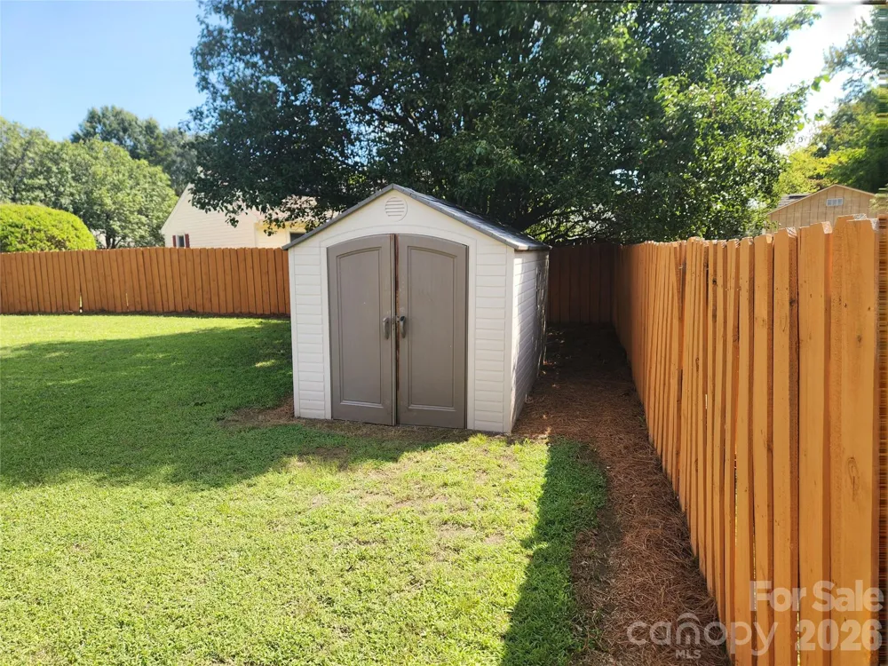 11318 Treebark Drive Pineville, NC 28134