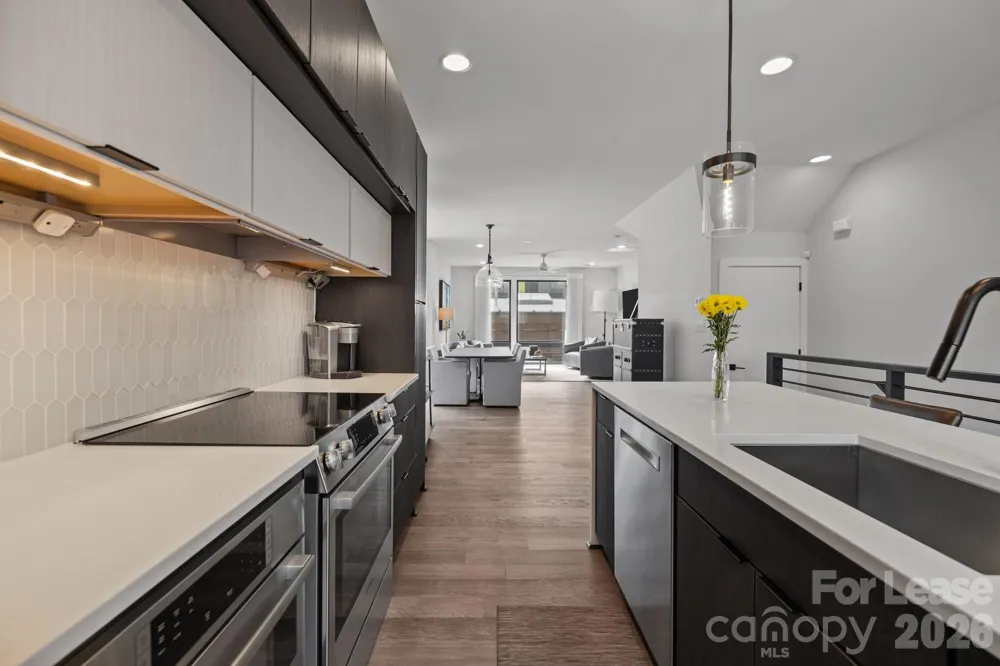 1207 Minter Place Charlotte, NC 28203