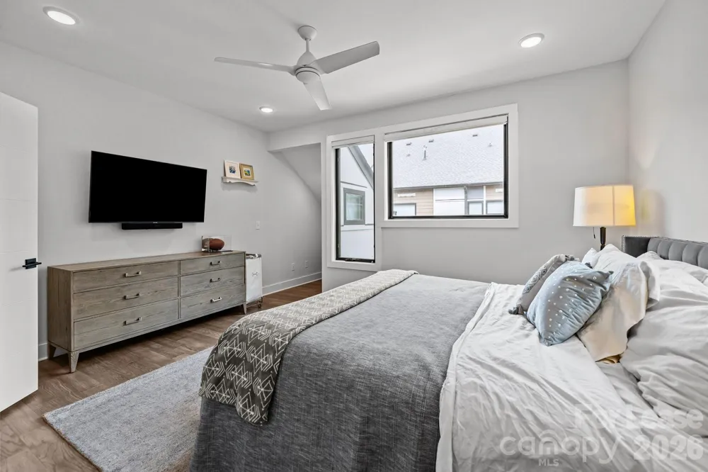 1207 Minter Place Charlotte, NC 28203