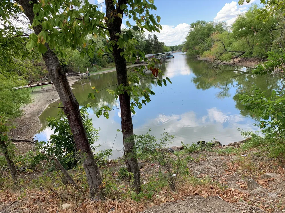 3294 Cedar Bend Wills Point, TX 75169
