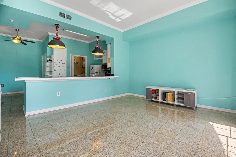 3225 Turtle Creek Boulevard #212 Dallas, TX 75219