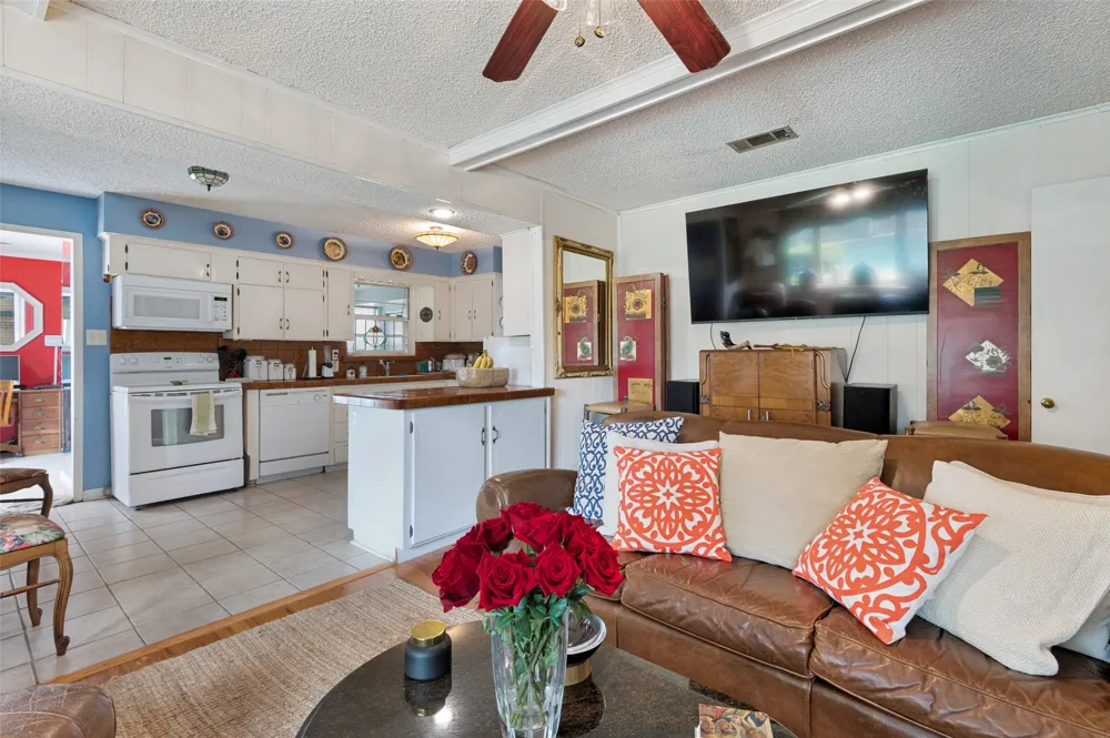 112 W Ireland Drive Irving, TX 75062