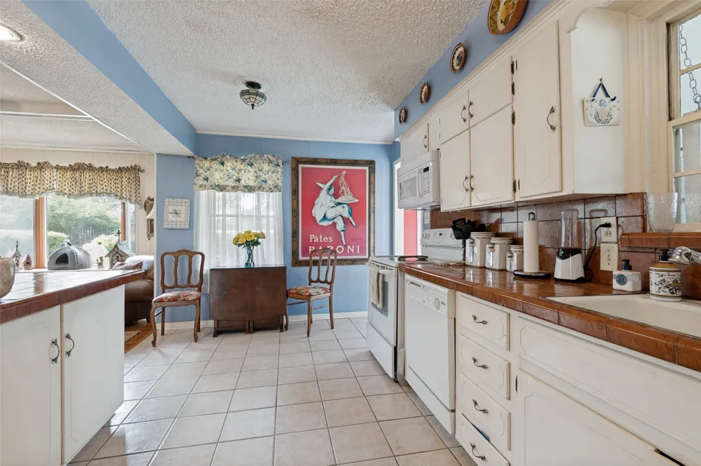 112 W Ireland Drive Irving, TX 75062