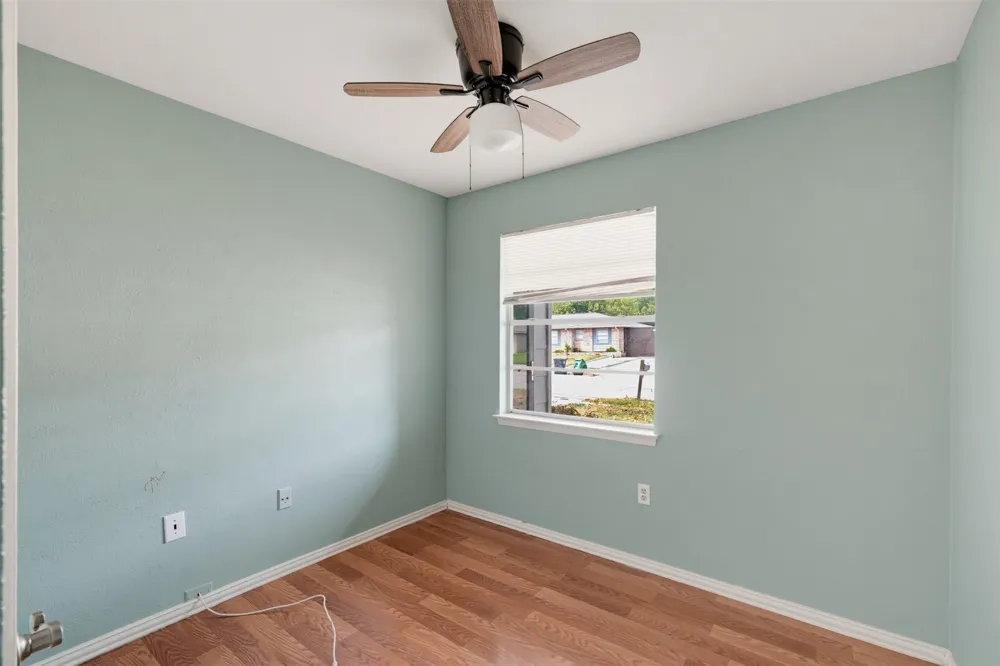 1208 E Timberview Lane Arlington, TX 76014
