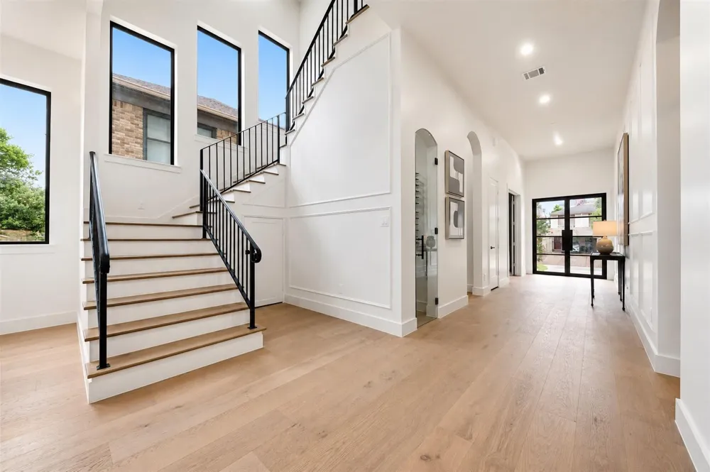 2325 Wroxton Road Houston, TX 77005