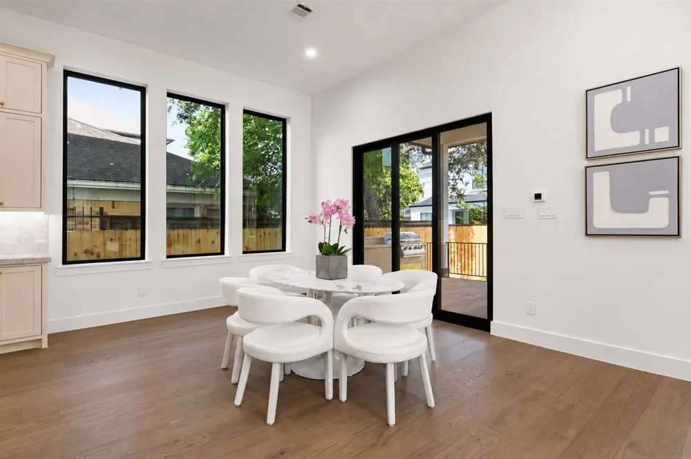 2325 Wroxton Road Houston, TX 77005