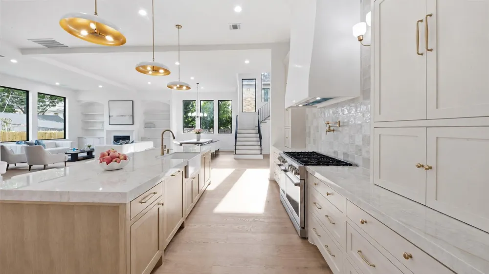 2325 Wroxton Road Houston, TX 77005