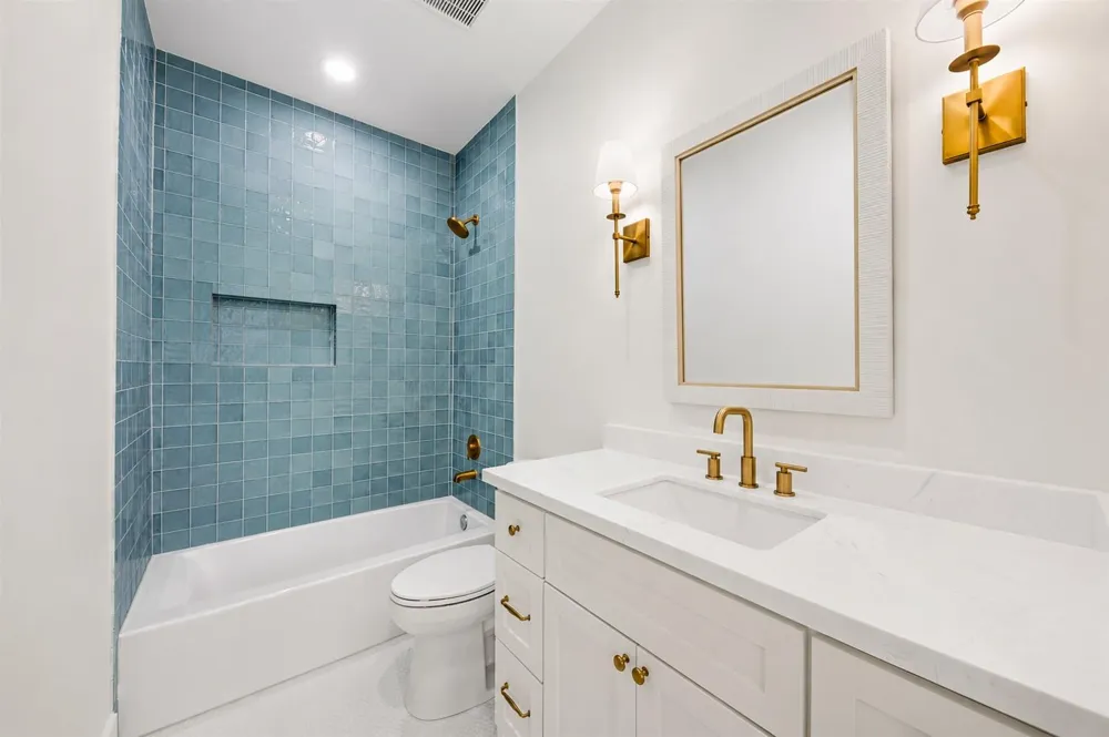 2325 Wroxton Road Houston, TX 77005