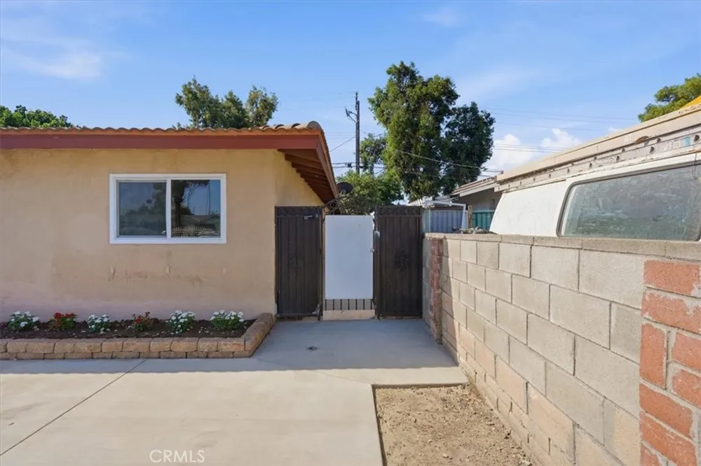10112 Traylor Way Garden Grove, CA 92843