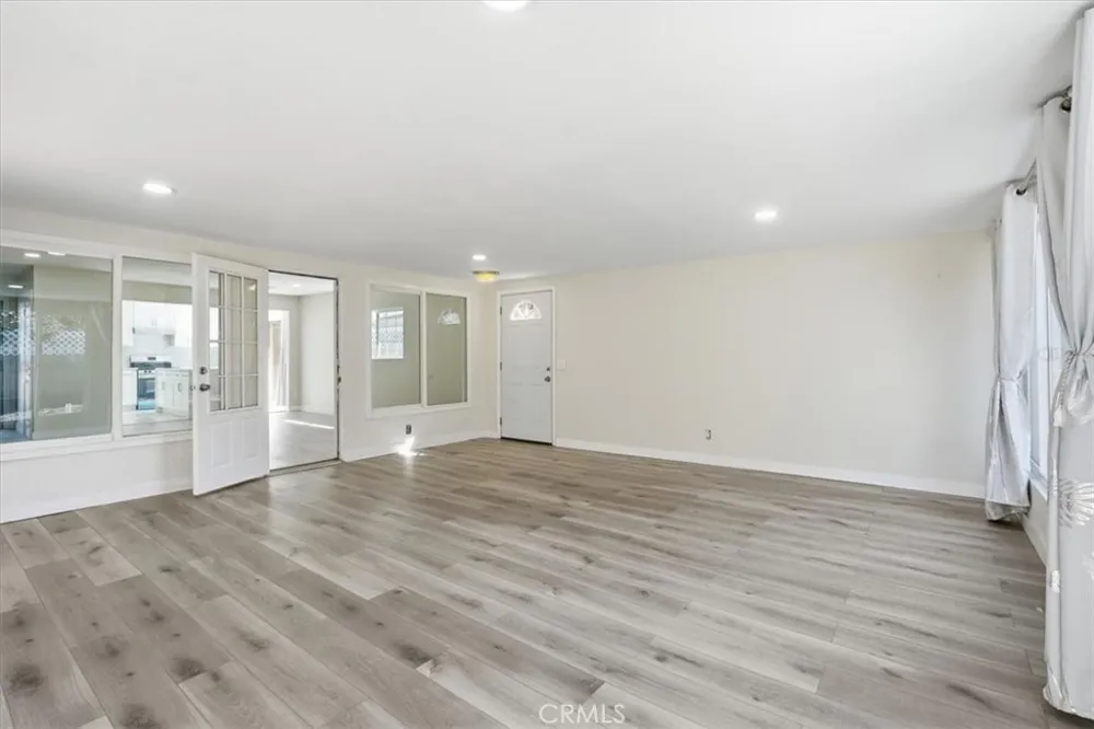 10112 Traylor Way Garden Grove, CA 92843