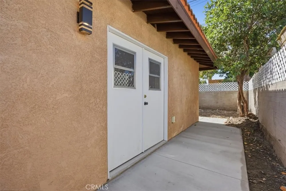 10112 Traylor Way Garden Grove, CA 92843