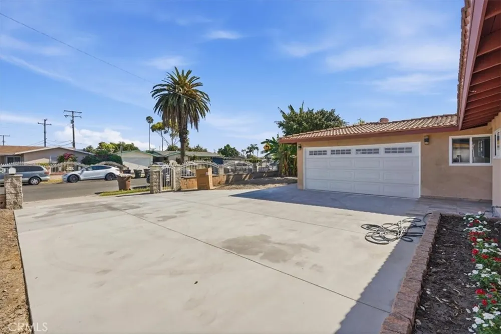10112 Traylor Way Garden Grove, CA 92843