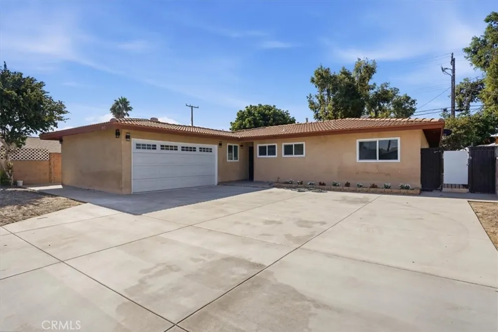 10112 Traylor Way Garden Grove, CA 92843