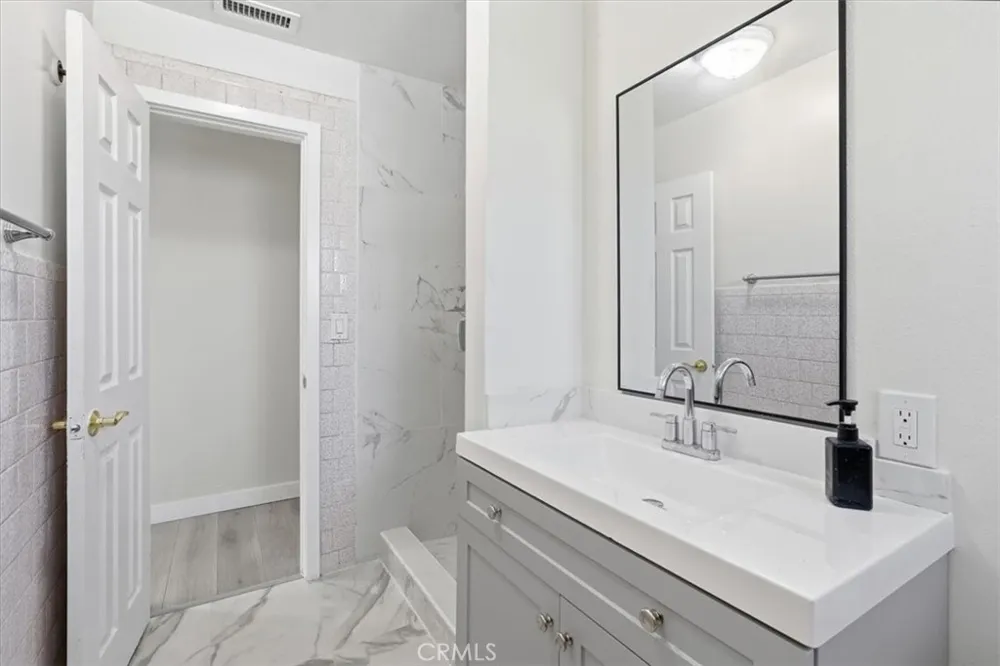 10112 Traylor Way Garden Grove, CA 92843