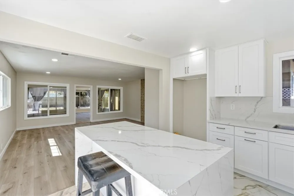 10112 Traylor Way Garden Grove, CA 92843