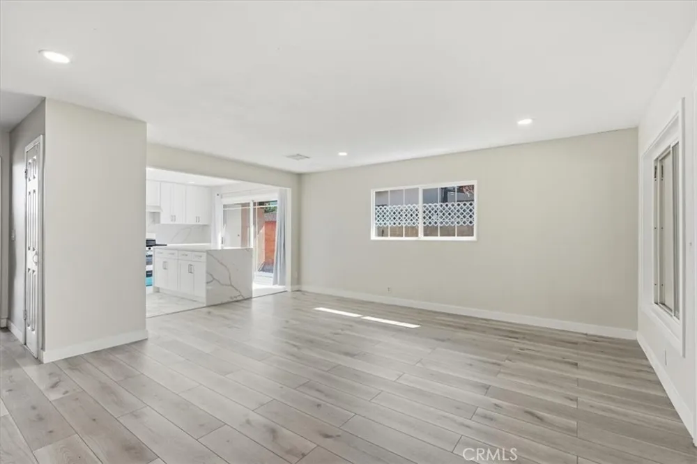 10112 Traylor Way Garden Grove, CA 92843