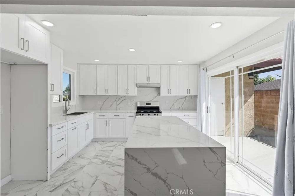 10112 Traylor Way Garden Grove, CA 92843
