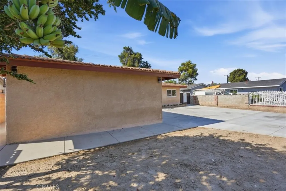 10112 Traylor Way Garden Grove, CA 92843
