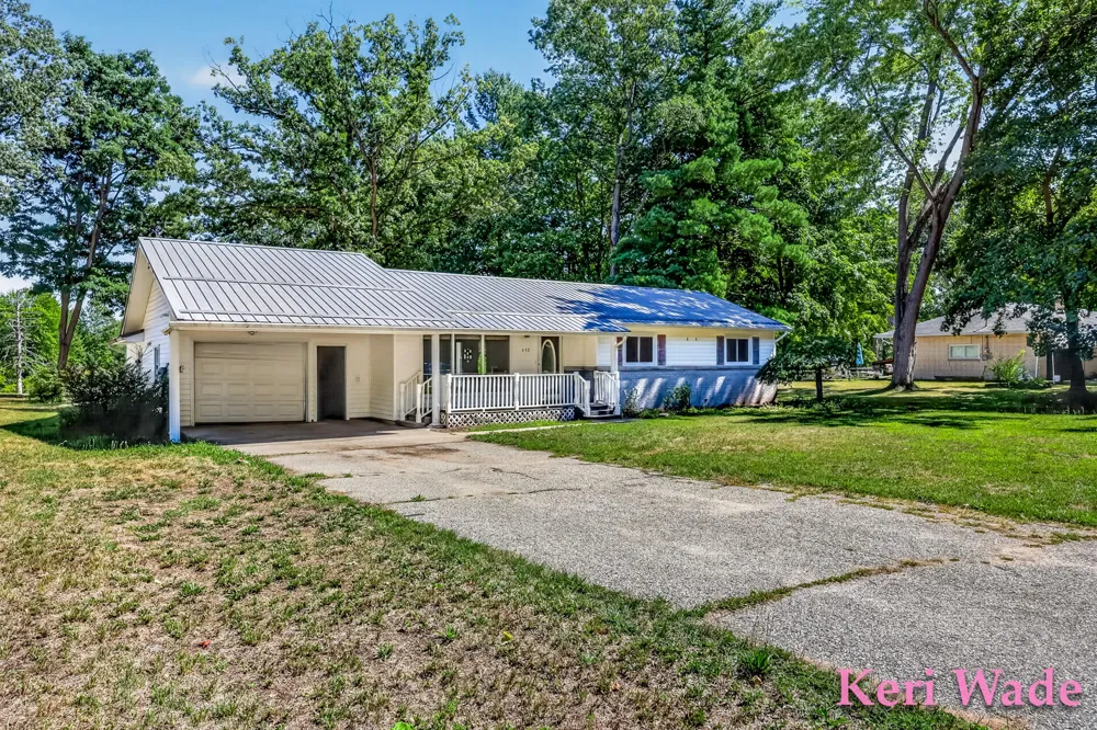 152 S Webster Street White Cloud, MI 49349