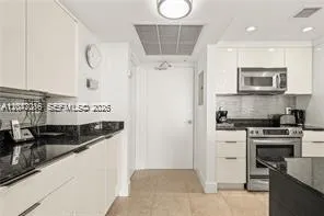 10275 Collins Ave #611 Bal Harbour, FL 33154