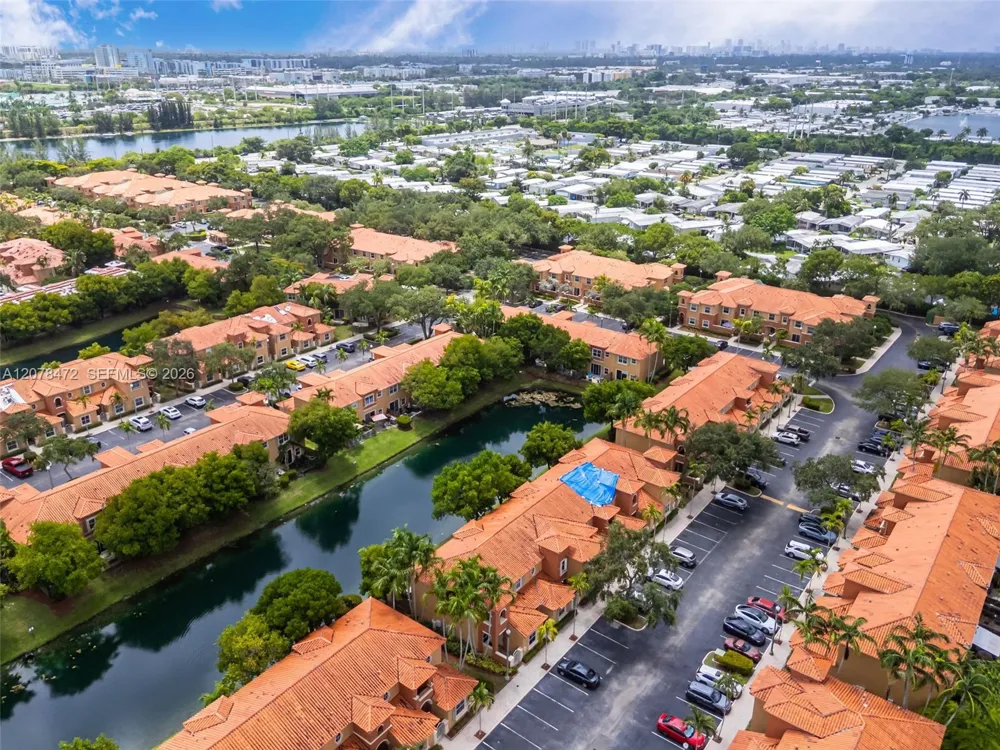 4956 Leeward Ln #3804 Dania Beach, FL 33312