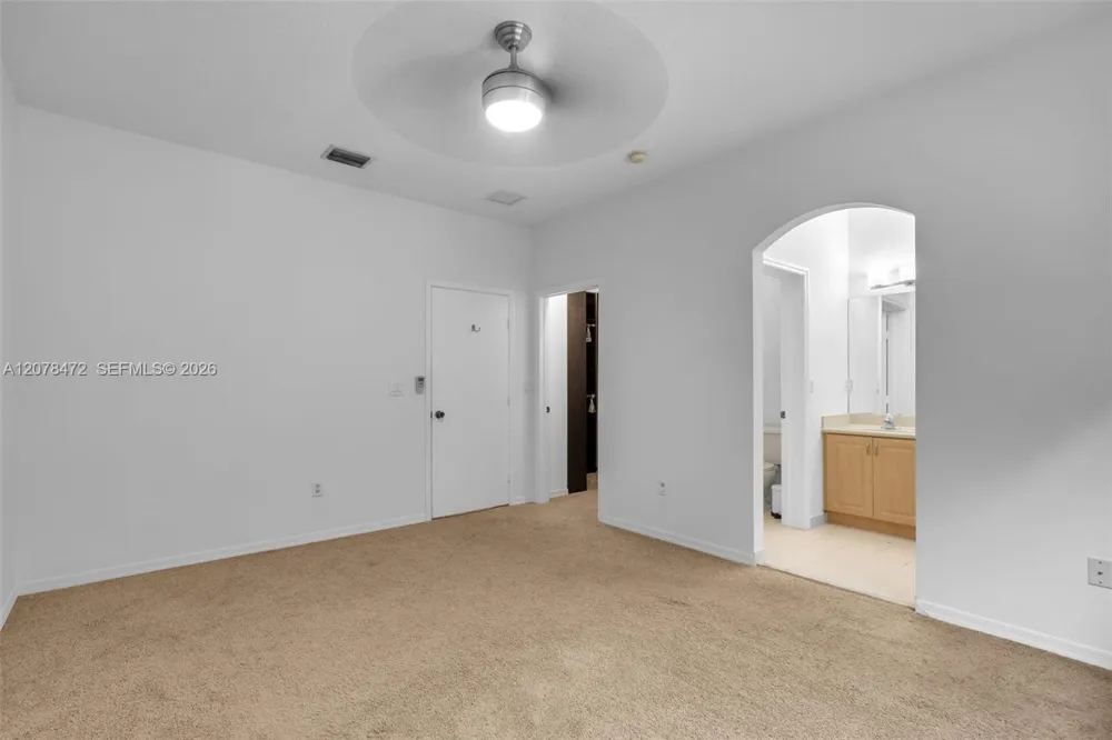 4956 Leeward Ln #3804 Dania Beach, FL 33312