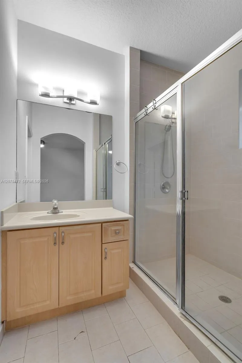 4956 Leeward Ln #3804 Dania Beach, FL 33312