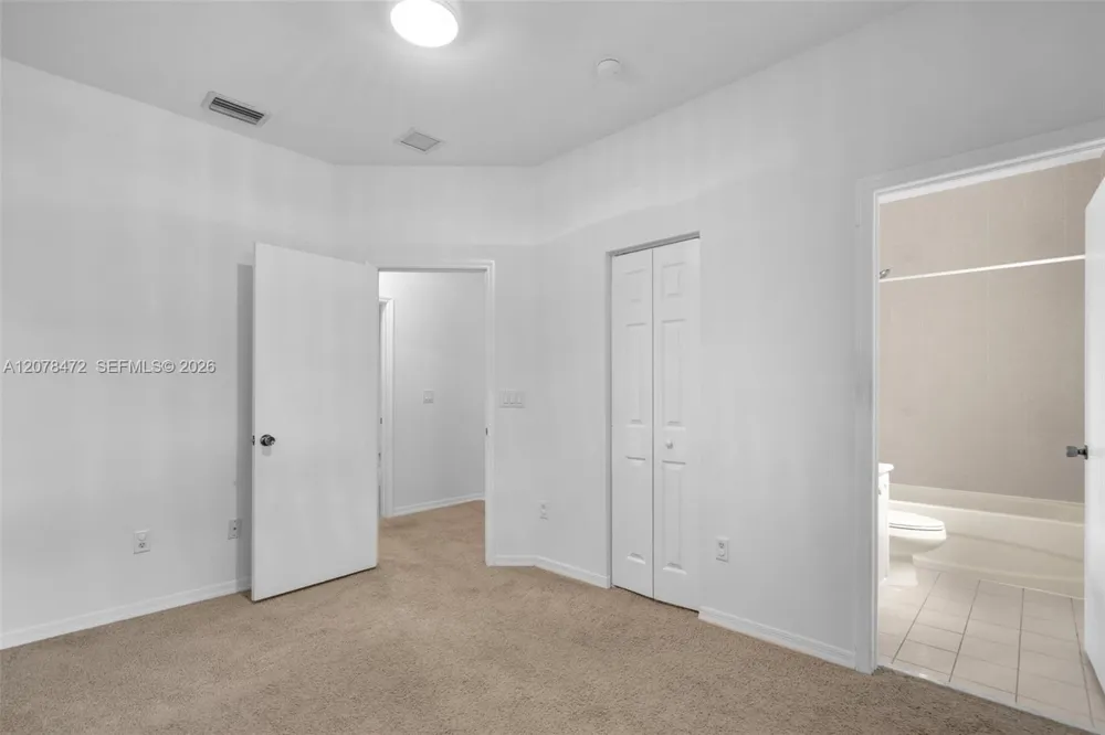 4956 Leeward Ln #3804 Dania Beach, FL 33312
