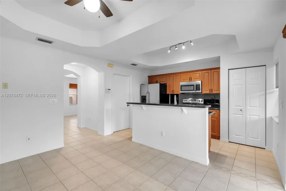 4956 Leeward Ln #3804 Dania Beach, FL 33312