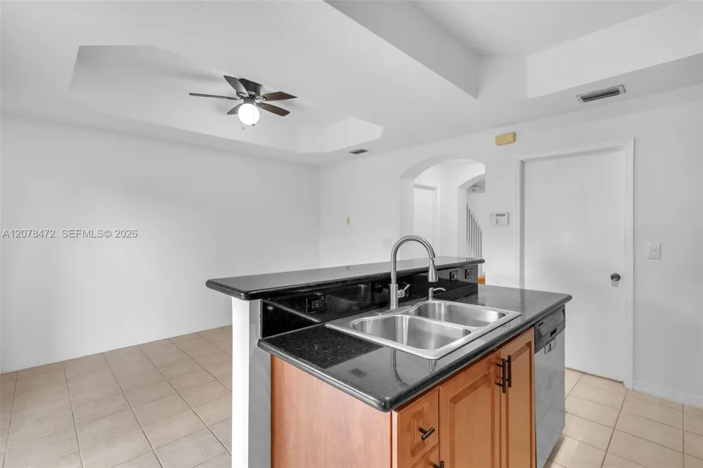 4956 Leeward Ln #3804 Dania Beach, FL 33312