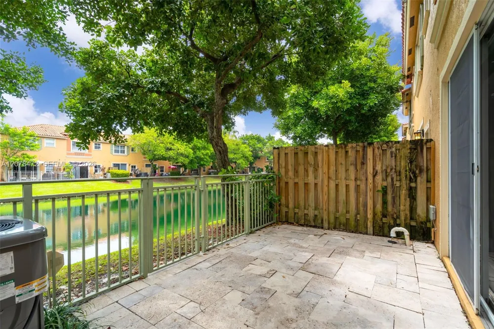 4956 Leeward Ln #3804 Dania Beach, FL 33312