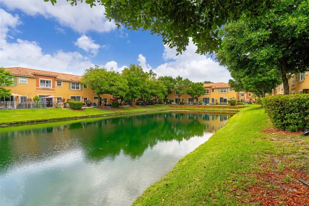 4956 Leeward Ln #3804 Dania Beach, FL 33312