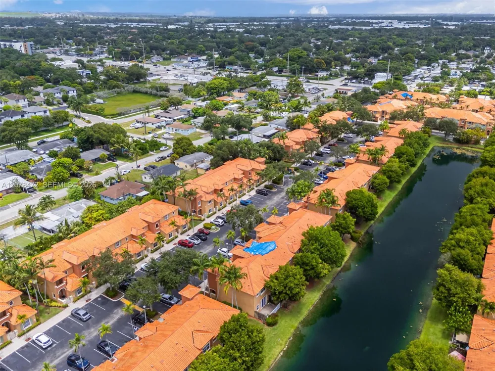 4956 Leeward Ln #3804 Dania Beach, FL 33312